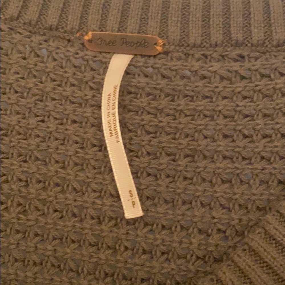 Sweater - Picture 2 of 3